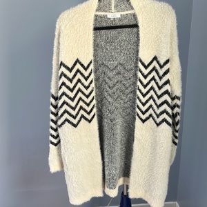 Sioni Anthropologie Cream and Black Fuzzy Open Front Cardigan Sweater S